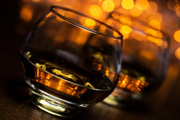 Rum-Guide für Genießer: Herstellung, Stile und besondere Sorten